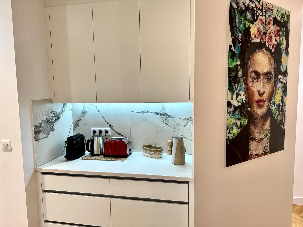 Bel Appartement Avec Parking Au Coeur De رانس المظهر الخارجي الصورة