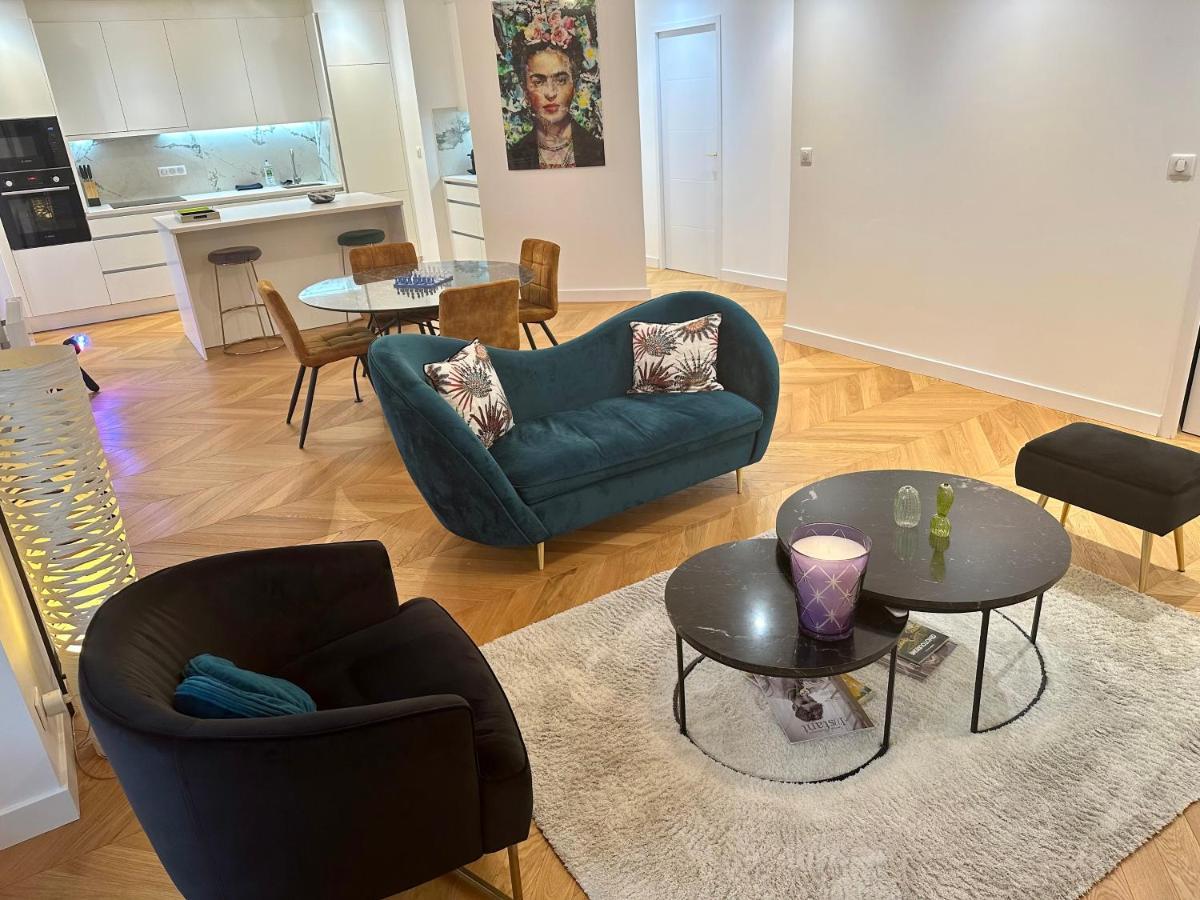 Bel Appartement Avec Parking Au Coeur De رانس المظهر الخارجي الصورة